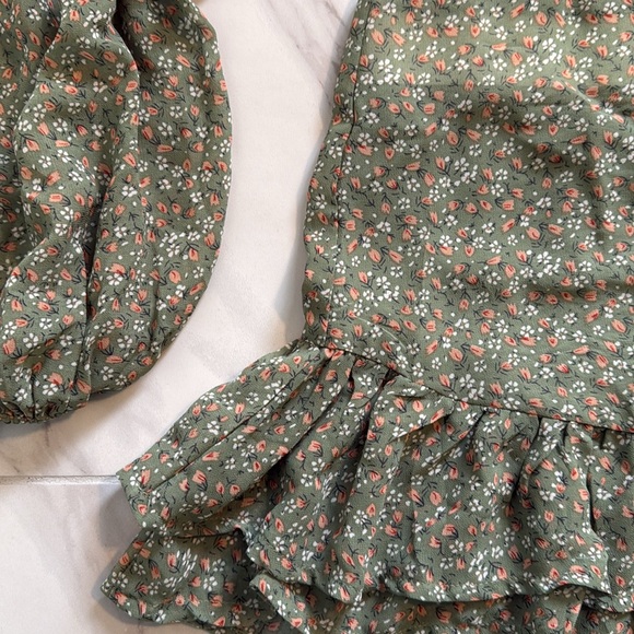 Altar’d State Floral Set - Picture 2 of 2